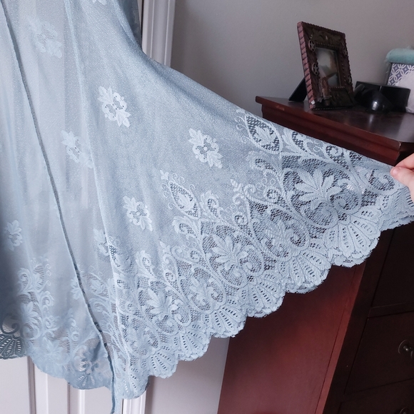 Love, Fire - Mint Green Lace Flowy Boho Kimono - Picture 4 of 10